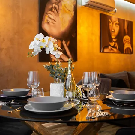 Mara Luxury Golden - Ultracentral With Free Parking Appartement
