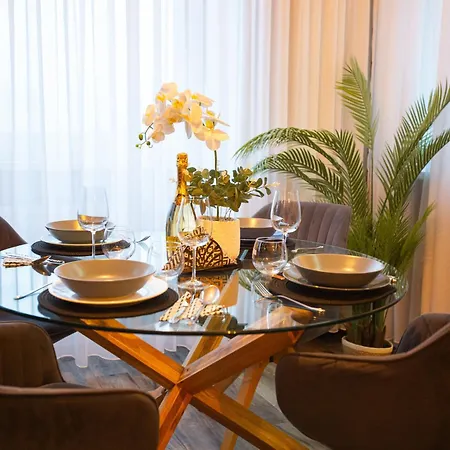 Mara Luxury Golden - Ultracentral With Free Parking Appartement Timişoara